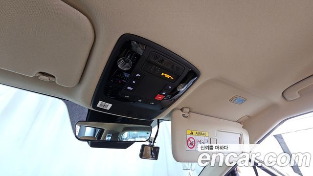Kia Carnival (IV) Gasoline 9-Seater Noblesse 2023 — фото 18
