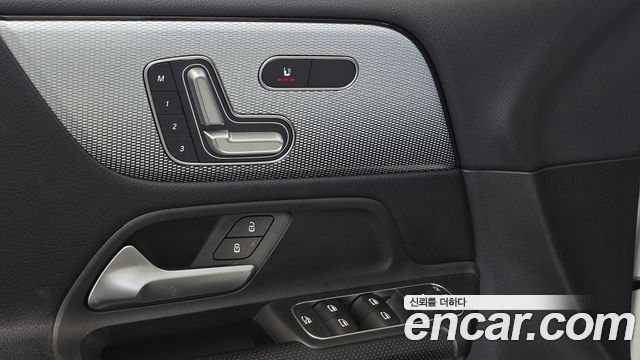 Mercedes-Benz GLB-Class (X247) GLB200 d 2021 — фото 26