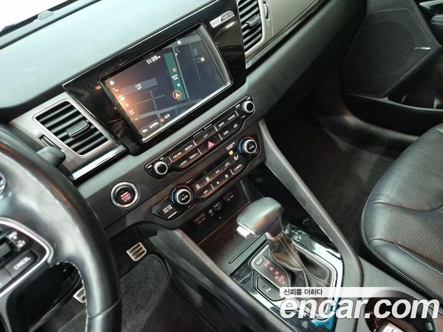 Kia Niro Noblesse 2017 — фото 10