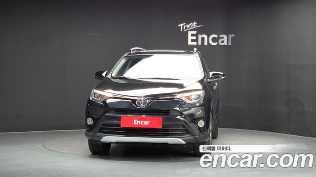 Toyota RAV4 2.5 2WD 4th 2018 — фото 3