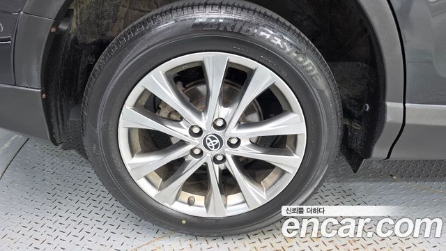 Toyota RAV4 2.5 2WD 4th 2018 — фото 5