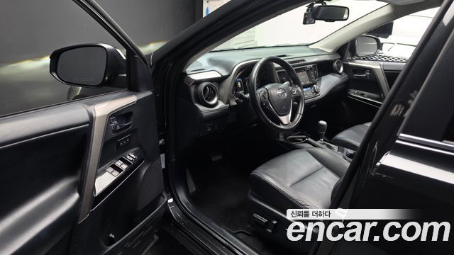 Toyota RAV4 2.5 2WD 4th 2018 — фото 10