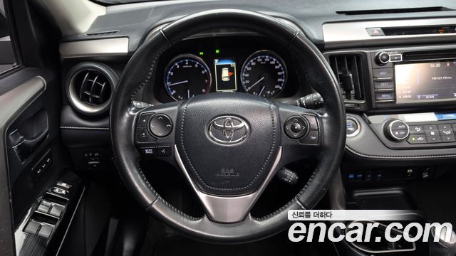 Toyota RAV4 2.5 2WD 4th 2018 — фото 12