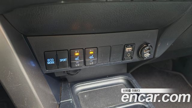 Toyota RAV4 2.5 2WD 4th 2018 — фото 15