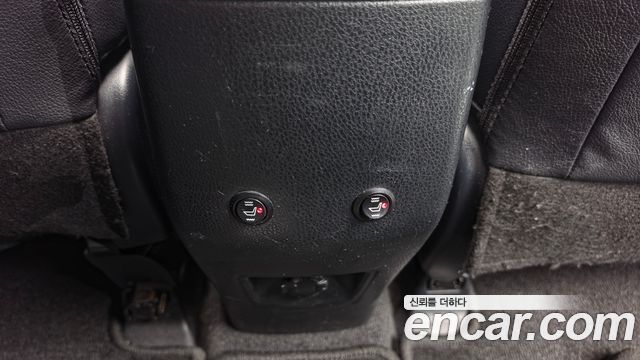 Toyota RAV4 2.5 2WD 4th 2018 — фото 17