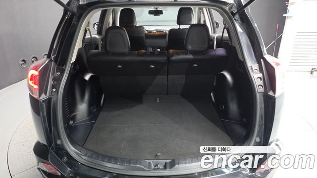 Toyota RAV4 2.5 2WD 4th 2018 — фото 20