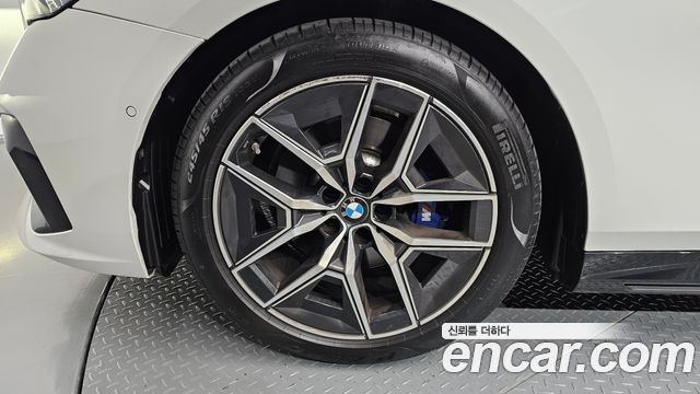 BMW 5 Series (G60) 520i M Sport 2024 — фото 5