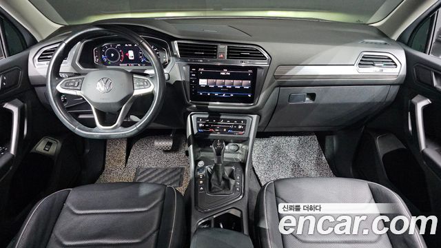 Volkswagen Tiguan Allspace 2.0 TSI Prestige 2022 — фото 7