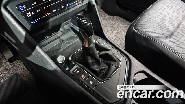 Volkswagen Tiguan Allspace 2.0 TSI Prestige 2022 — фото 9