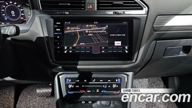 Volkswagen Tiguan Allspace 2.0 TSI Prestige 2022 — фото 12