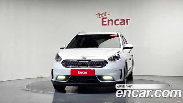 Kia Niro Prestige 2017 — фото 3