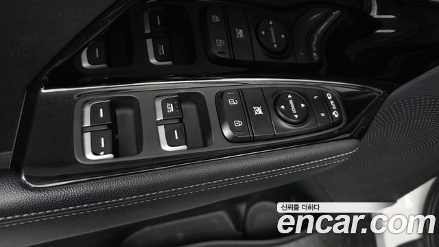Kia Niro Prestige 2017 — фото 29