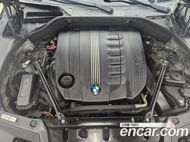 BMW 5 Series GT (F07) GT 30d 2012 — фото 6