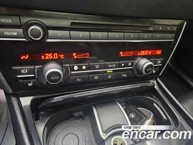 BMW 5 Series GT (F07) GT 30d 2012 — фото 17