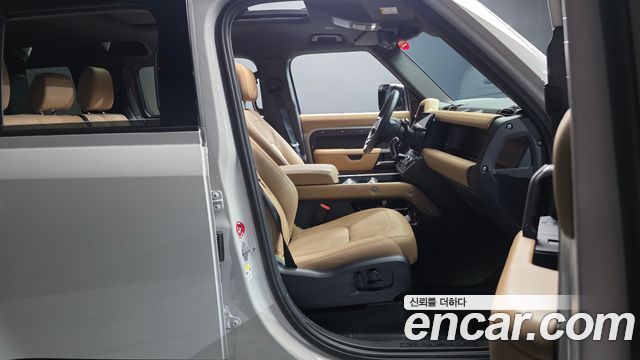 Land Rover Defender (L663) 110 D300 X-Dynamic HSE 2026 — фото 26
