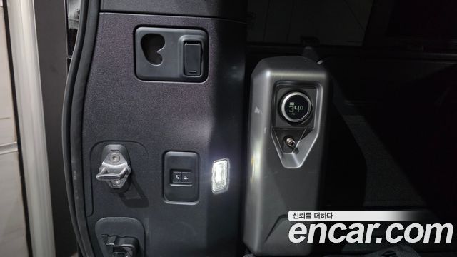 Land Rover Defender (L663) 110 D300 X-Dynamic HSE 2026 — фото 28