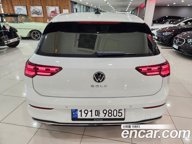 Volkswagen Golf (VIII) 2.0 TDI Prestige 2023 — фото 4