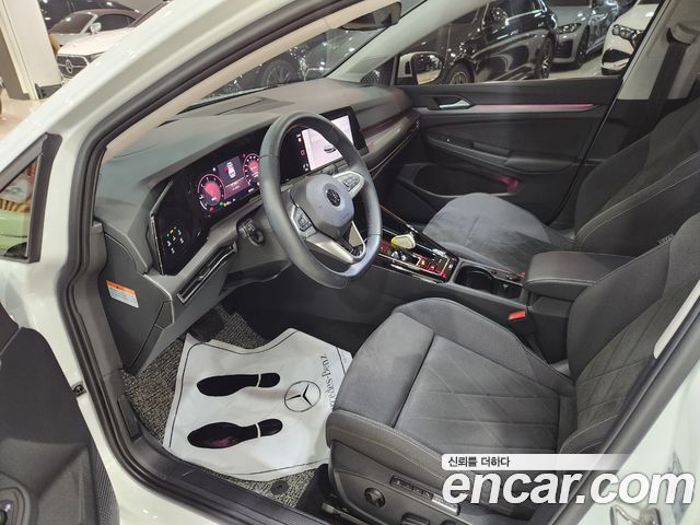 Volkswagen Golf (VIII) 2.0 TDI Prestige 2023 — фото 7