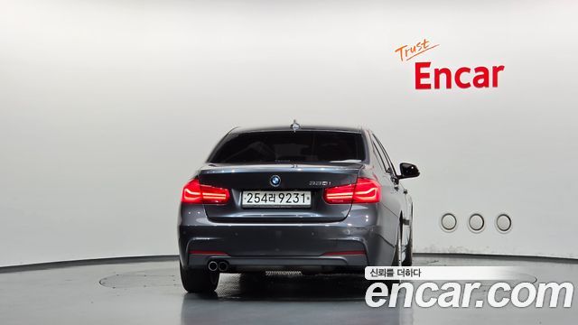BMW 3 Series (F30) 330i M Sport 2017 — фото 4