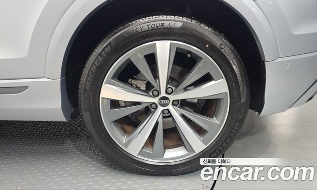 Audi Q8 (4M) 50 TDI Quattro Premium 2022 — фото 21