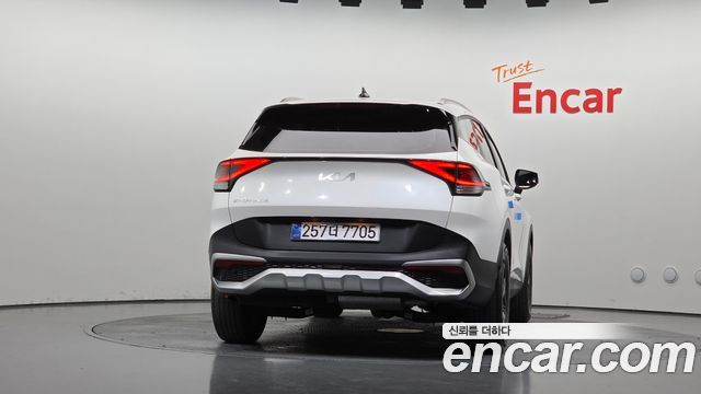 Kia Sportage (V) Diesel 2.0 2WD Prestige 2023 — фото 4