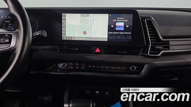Kia Sportage (V) Diesel 2.0 2WD Prestige 2023 — фото 13