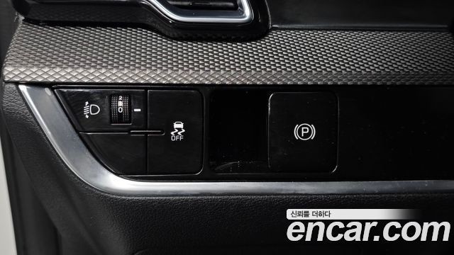 Kia Sportage (V) Diesel 2.0 2WD Prestige 2023 — фото 19