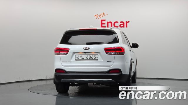 Kia Sorento Diesel 2.0 2WD Noblesse Special 2016 — фото 4