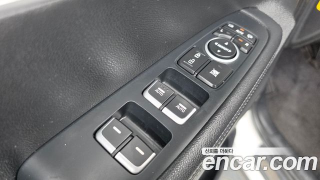 Kia Sorento Diesel 2.0 2WD Noblesse Special 2016 — фото 30
