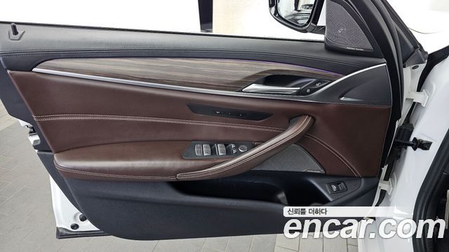 BMW 5 Series (G30) 530i M Sport Package Plus 2020 — фото 24