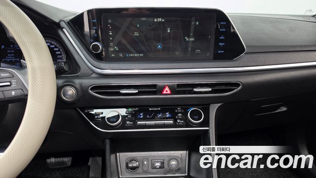 Hyundai Sonata Hybrid (DN8) Premium Family 2020 — фото 12