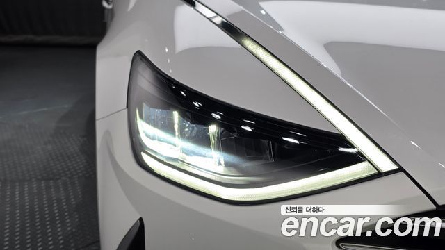 Hyundai Sonata Hybrid (DN8) Premium Family 2020 — фото 22