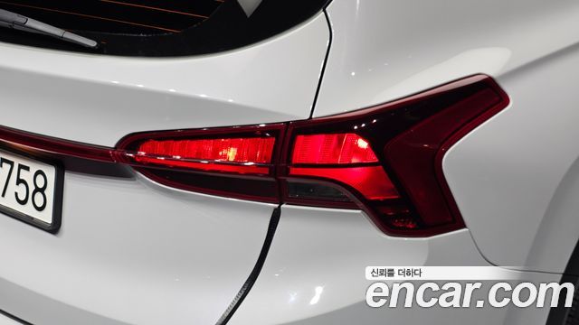 Hyundai Santa Fe Diesel 2.2 2WD Premium Choice 2021 — фото 23