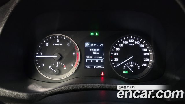 Hyundai Tucson Diesel 1.7 2WD Premium 2017 — фото 8