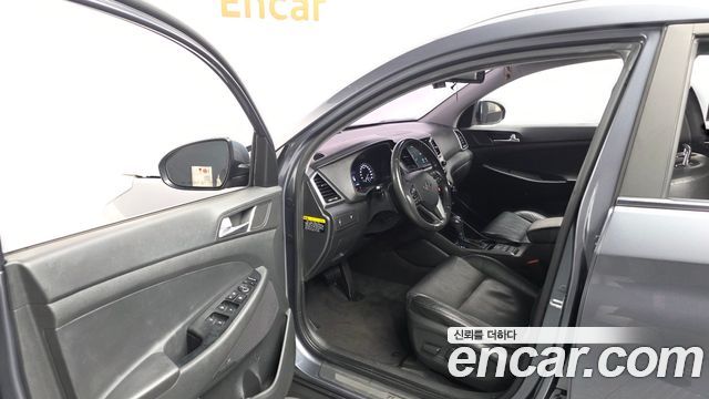 Hyundai Tucson Diesel 1.7 2WD Premium 2017 — фото 10