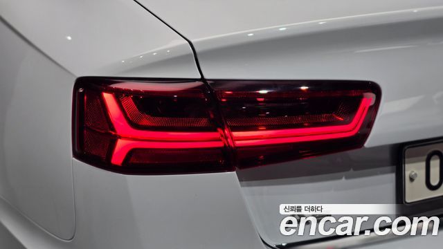 Audi A6 40 TFSI Premium C7 2018 — фото 23