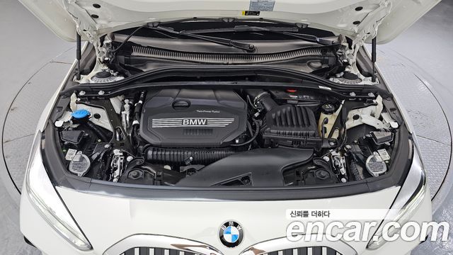 BMW 1 Series (F40) 120i M Sports 2024 — фото 6