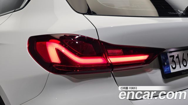 BMW 1 Series (F40) 120i M Sports 2024 — фото 23
