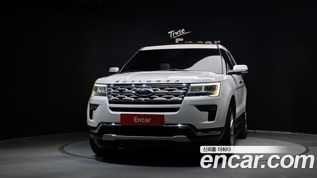 Ford Explorer 2.3 Limited 4WD 5th 2018 — фото 3