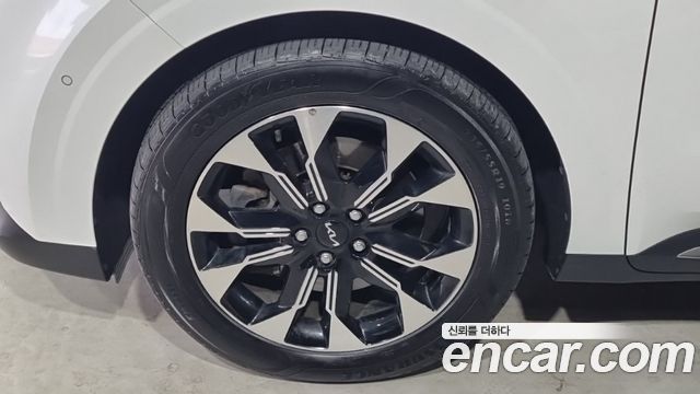 Kia Carnival (IV) Gasoline 9-Seater Signature 2023 — фото 5