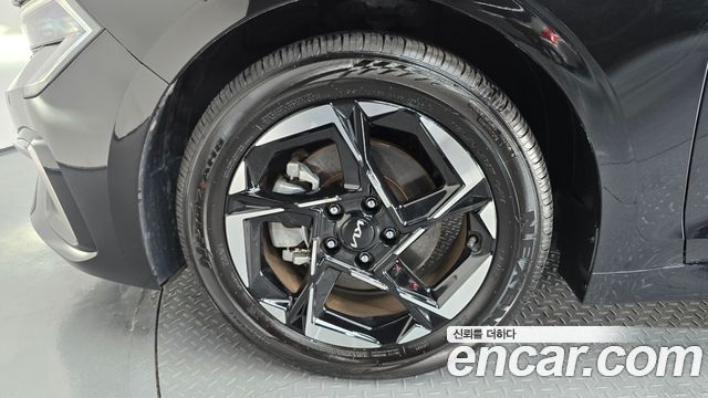 Kia K5 (III) 2.0 Prestige 2024 — фото 5
