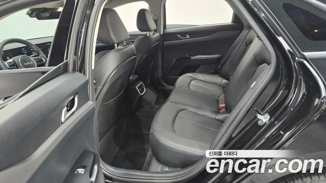 Kia K5 (III) 2.0 Prestige 2024 — фото 15