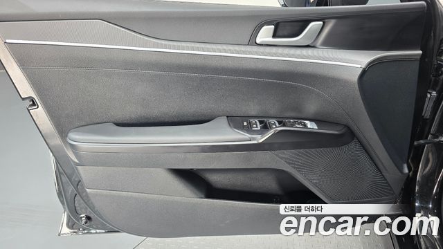 Kia K5 (III) 2.0 Prestige 2024 — фото 30