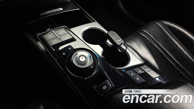 Kia K8 2.5 Gasoline 2WD Noblesse Light 2022 — фото 9