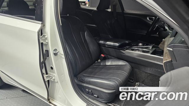Kia K8 2.5 Gasoline 2WD Noblesse Light 2022 — фото 12
