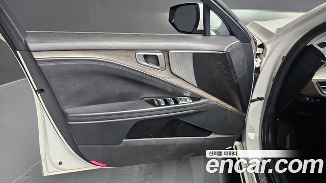 Kia K8 2.5 Gasoline 2WD Noblesse Light 2022 — фото 24