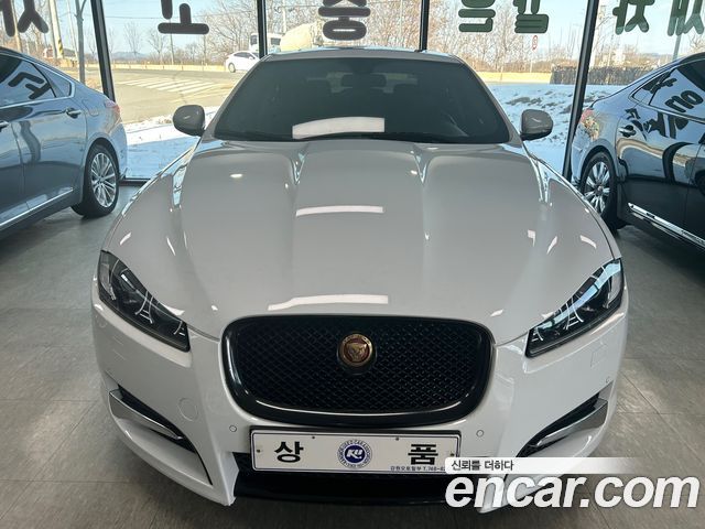 Jaguar XF 3.0SC Luxury X250 2015 — фото 2