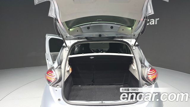 Renault Korea Zoe Intens Eco 2021 — фото 20
