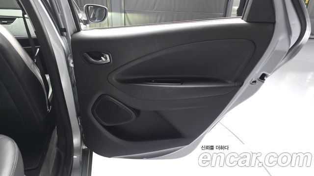 Renault Korea Zoe Intens Eco 2021 — фото 25