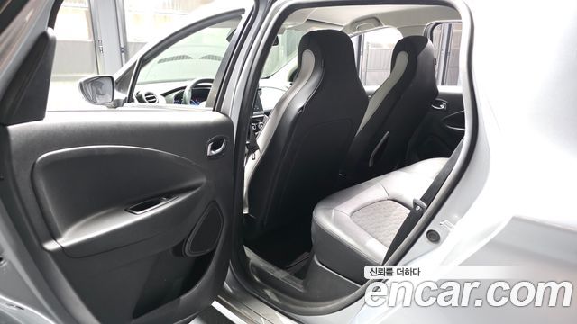 Renault Korea Zoe Intens Eco 2021 — фото 26